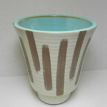 Mid-Century Modern Art Pottery Vase - Total Mystery