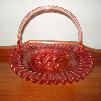 "Fenton"Glass Basket Bowl with "Bamboo Style handle"
