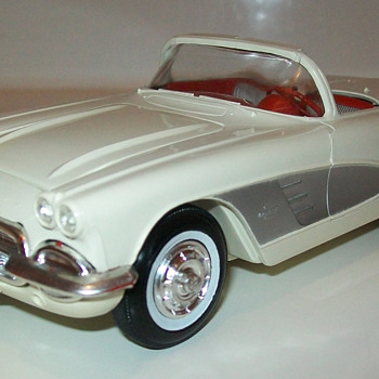 1961 Chevrolet Corvette promo - Classic Cars
