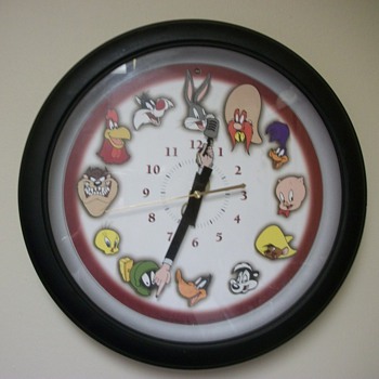 13 inch 1999 Westclox Looney Tunes 