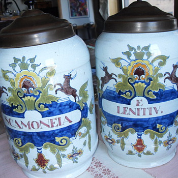 VINTAGE DUTCH DELFTWARE PHARMACY POTS