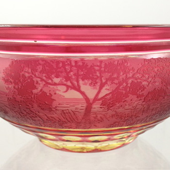 Loetz Uranglas Cameo Bowl, ca. 1923