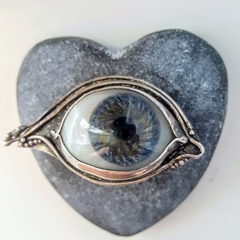 Antique prosthetic glass eye silver brooch, Arts and Crafts Era? - Fine Jewelry