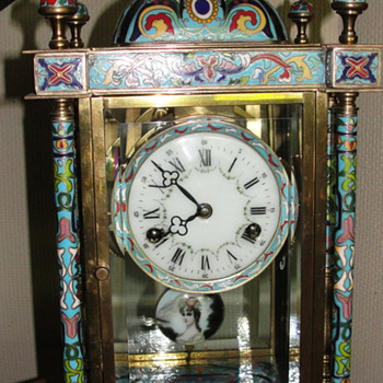 Please help identify this cloisnne pendalum clock - Clocks