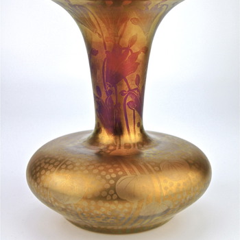 Loetz, acid etched decor circa 1900 - Art Glass