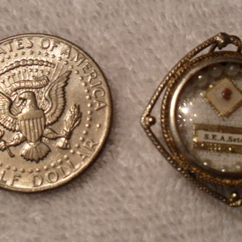 19thC. Vermeil S.E.A. Seton Reliquary Pendant. Wax Seal 