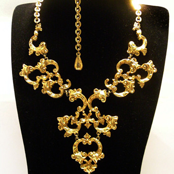 Vintage Florenza Renaissance Scroll Work Necklace