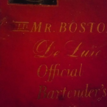 Old Mr. Boston Deluxe Official Bartender's Guide - Bottles