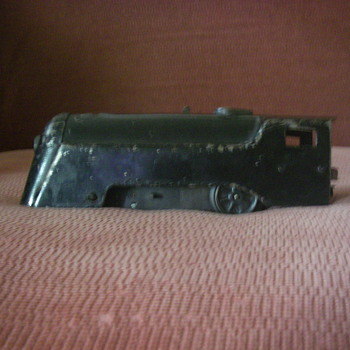 Old train engine - Model Trains