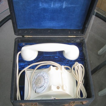 Padded Blue Velour Lined Box for WE 302s - Telephones