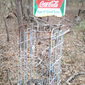 Vingtage coke display? - Coca-Cola