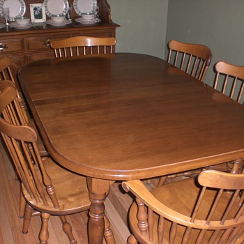 Ethan Allen Dining Set - Furniture