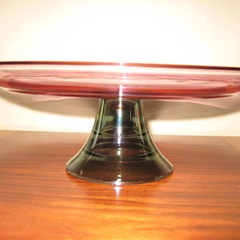 Pedestal cake plate - Glassware