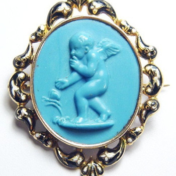 Turquoise Eros and Psyche cameo with enameled frame - Victorian Era