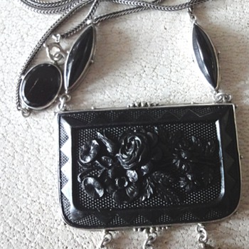 Victorian wonderful Sterling Silver chain and pendant