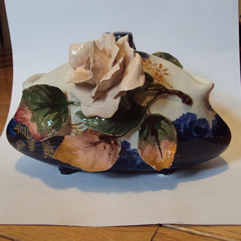 any ideas? - Art Pottery