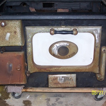 gray and dudley wood cook stove - Kitchen