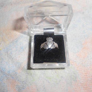 Made in Ireland Claddagh ring - Fine Jewelry