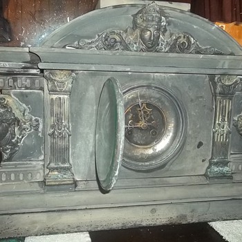 1800s french mantle clock