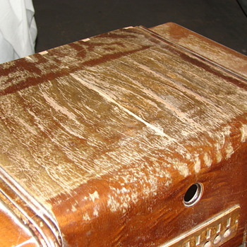 Marconi 138 before restoration - Radios