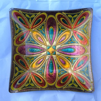 Vintage glass dish - Art Glass