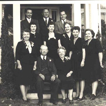 1946 - Family Photograph - Photographs
