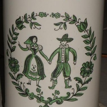 Mystery Vintage Lamp with Dancers & cloth cord - Help:-) - Lamps