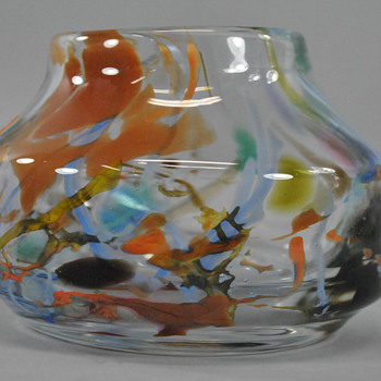 Fostoria (W. VA.) "Impressions" Art Glass Vase