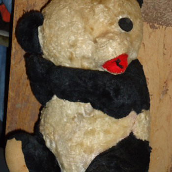 Steiff Panda? - Dolls