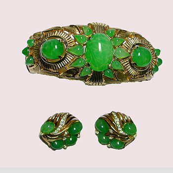 Another Jewels of India Demi from Trifari - Costume Jewelry