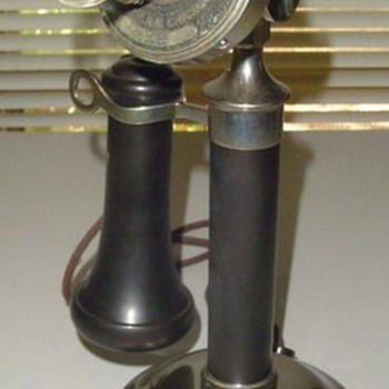 Stromberg Carlson KC desk stand - Telephones