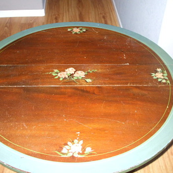 Painted card table - Furniture