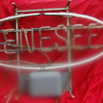Genesee beer neon light sign - Breweriana