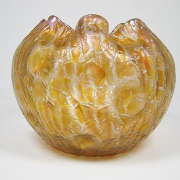 Loetz Orange Astglas Rose Bowl Series II Prd. Nr. 64 ca. 1899-1900 - Art Glass