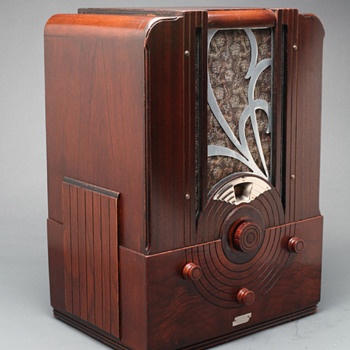 Majestic Model 174 Tombstone Tube Radio w/ "Tune-O-Stat" Station Preset Feature - Radios