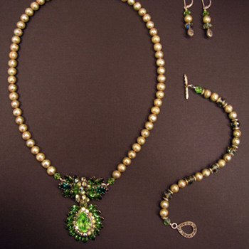 Large rhinestone brooch, revisited - Costume Jewelry