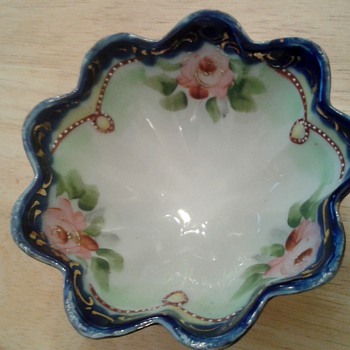 Handpainted Nippon Porcelain Bowl ! - Art Pottery
