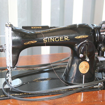 My Singer Model 15 made in 1946