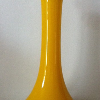 Mustard tango glass vase with London hallmark 1926 - Art Glass