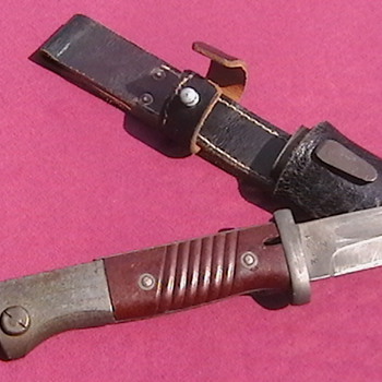 WW II Late War K 98 Bayonet with Late War Frog - Military and Wartime