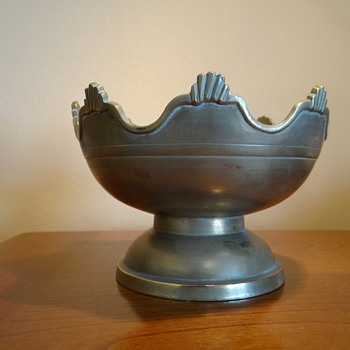 VINTAGE  NEIMAN - MARCUS  /BRASS BOWL  - Art Deco