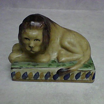POTTERY LION 