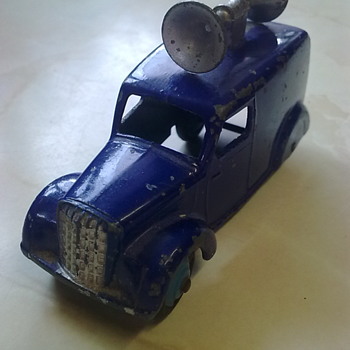 Dinky loudspeaker van. - Model Cars