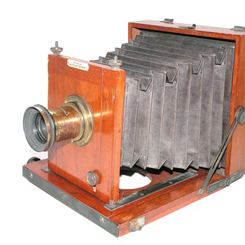 Woolley Sons & Co., James. | "The No.2 Victoria Outfit." | 1889. | Half Plate. - Cameras