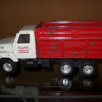 ertl international truck - Model Cars