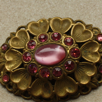 Twenties czech glass brooch