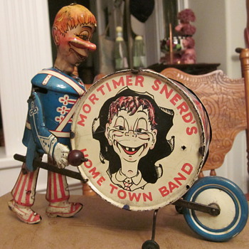 Louis Marx Mortimer Snerd's Home Town Band Wind-Up