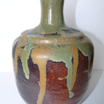 Can anyone help me identify the maker of this beautiful pottery? - Art Pottery