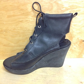 LL Bean signature boots, shoe open toe , open heel - Shoes