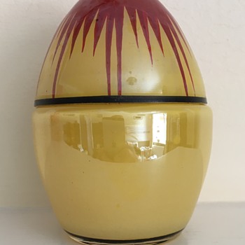 Muys painted egg box - Art Glass